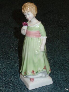 "Tess" Royal Doulton HN2865 figurine Kate Greenway Series - Mother's Day Gift!